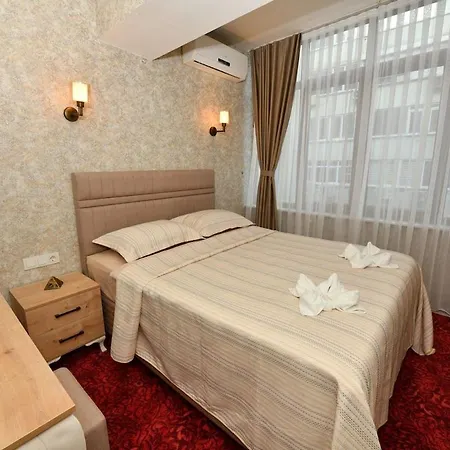 Classic B200 Istanbul